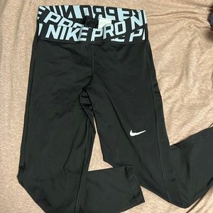 Nike Dry fit crop leggings
